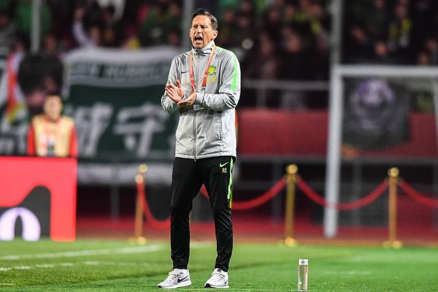 皇马欧冠点球争议 再好的VAR背后也是人操控