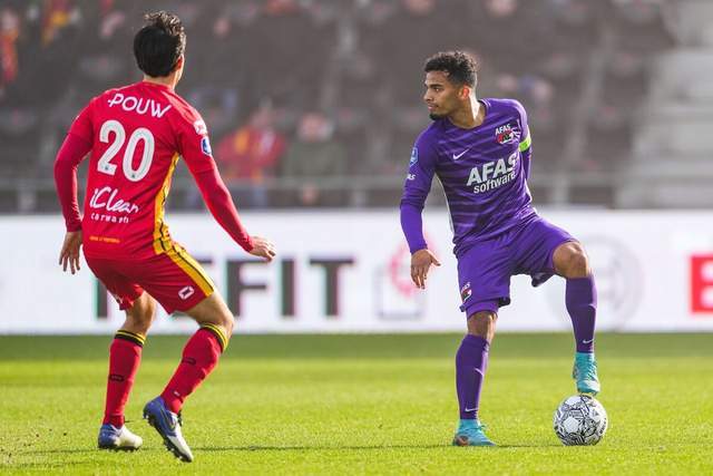 英超-恩内瓦里破门萨利巴送点 阿森纳1-1布莱顿