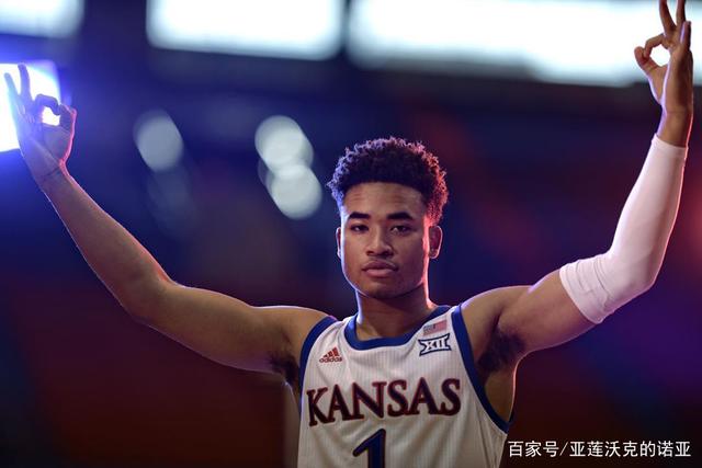 雷霆力克卫冕冠军豪取15连胜 鹈鹕轻取奇才